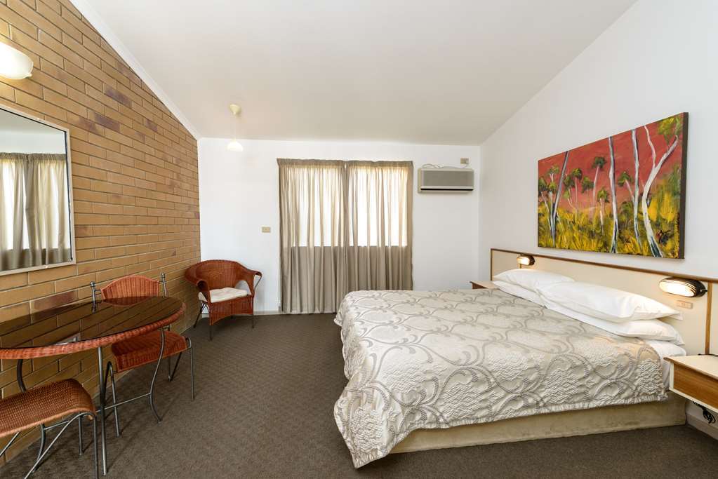 Wild Scotsman Motor Inn Gin Gin Qld Zimmer foto