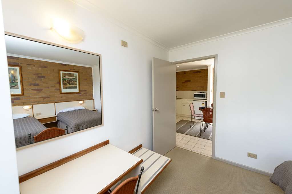 Wild Scotsman Motor Inn Gin Gin Qld Zimmer foto