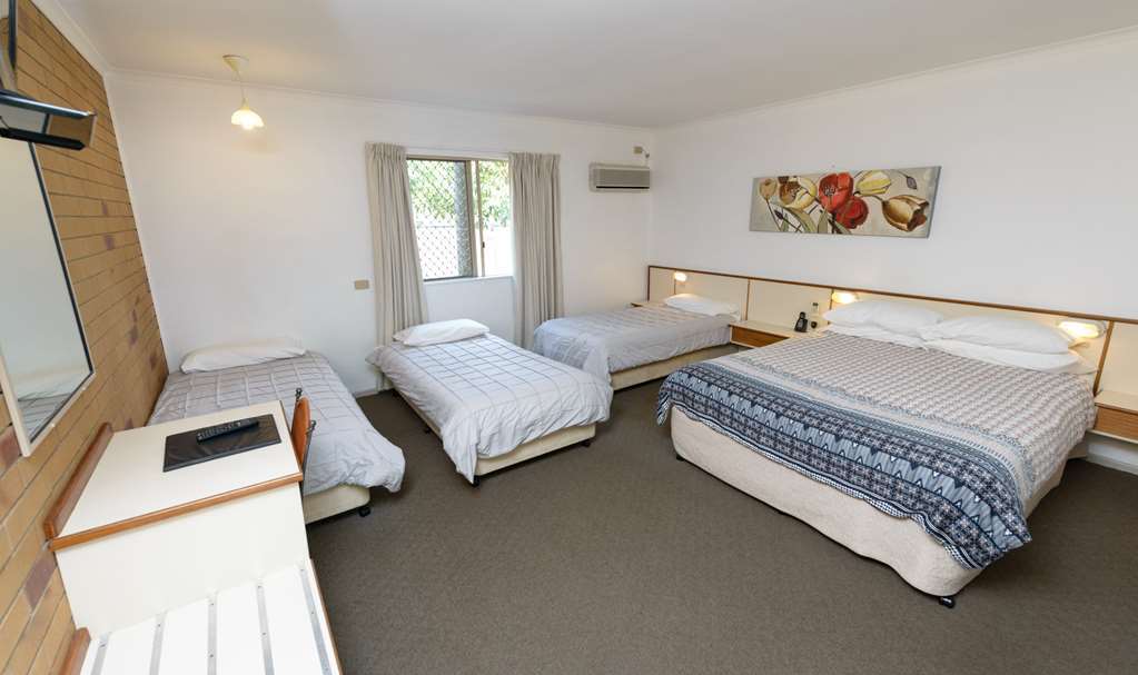 Wild Scotsman Motor Inn Gin Gin Qld Zimmer foto